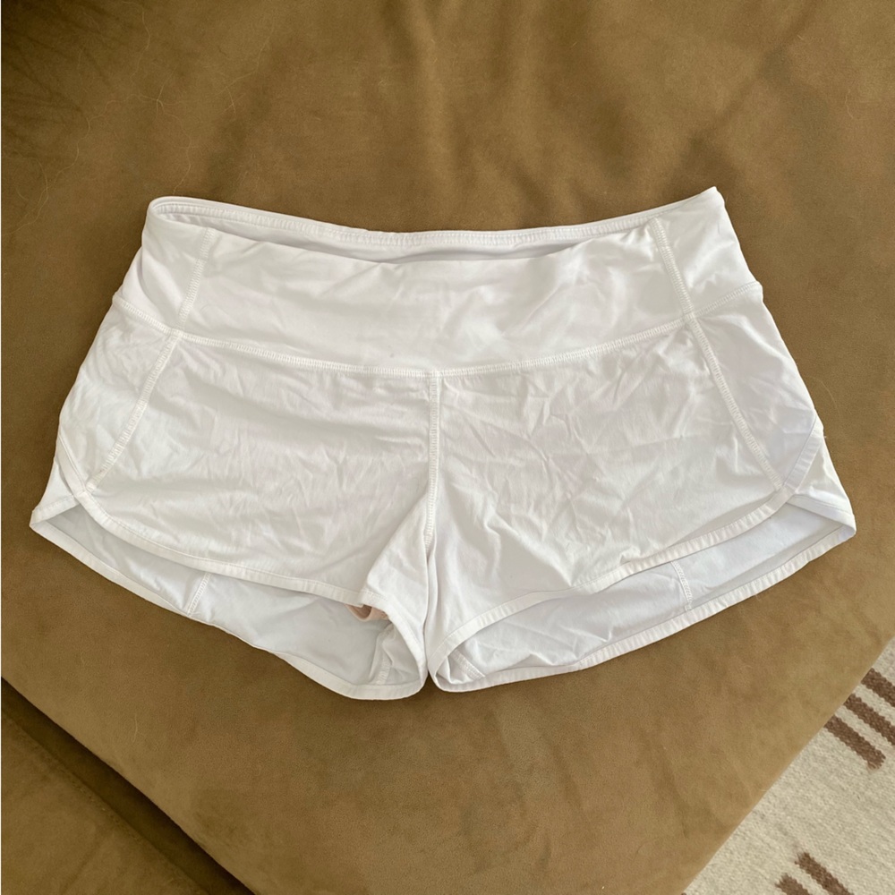 Lulu Lemon Speed Up Low-rise lined short